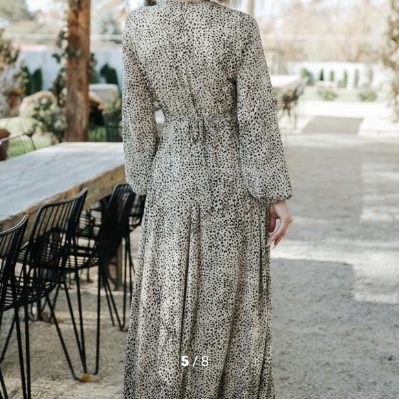 Patterned Maxi Dress - Picture 3 of 5